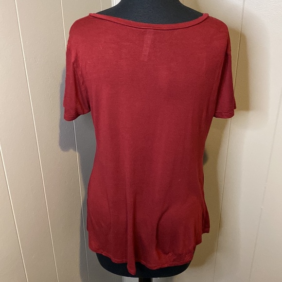 C Active USA Women’s Medium Short Sleeve T Shirt Stretch V Neck Chest Pocket - Picture 4 of 7